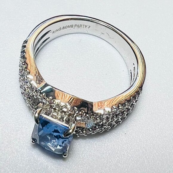 Ring Bomb Party Ring, size 7, NWOT - Picture 3 of 4